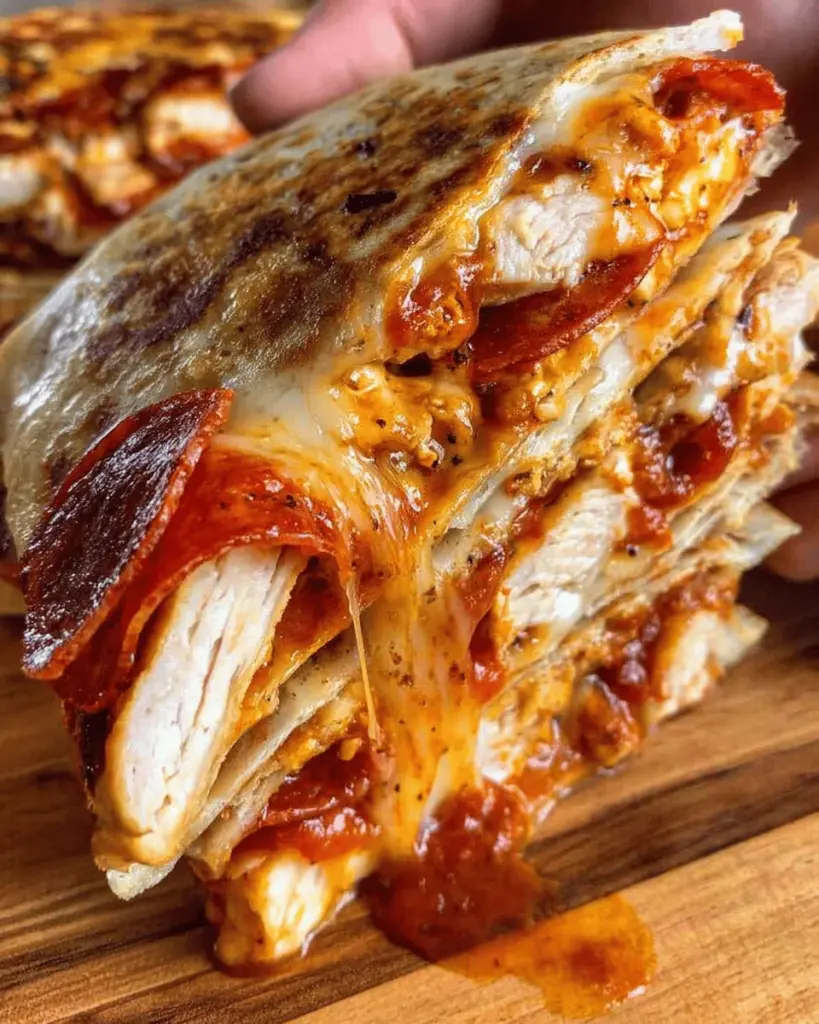 Chicken and turkey pepperoni Pizza Melts - High Protein