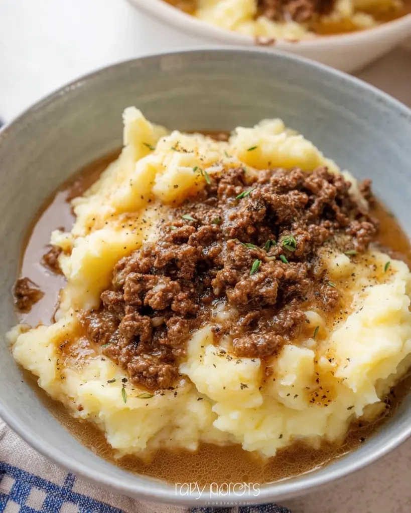 Ground Beef and Gravy Over Mashed Potatoes