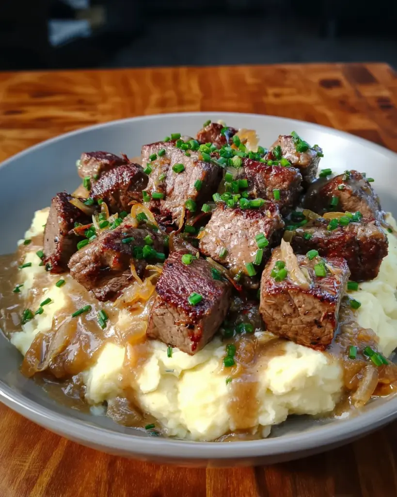 Steak Bites with Mashed Potatoes and Gravy